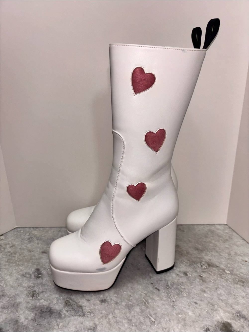 Lamoda Game of Love White Heart-Accent Platform Mid-Calf Boots